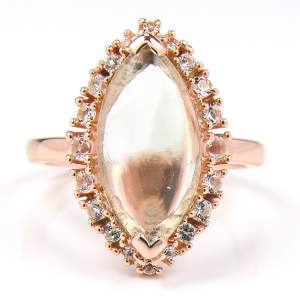 Серебряное кольцо 925 пр в позолоте 750 пр 4,25 гр. с бразильским зеленым аметистом и топазами 4,46к Серебряное кольцо 925 пр в позолоте 750 пр 4,25 гр. с бразильским зеленым аметистом и топазами 4,46к