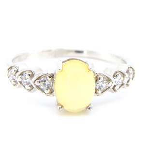 Серебряное кольцо 925 пробы 1,96 гр. с эфиопским опалом класса AAA и цирконами 1,29 карат Серебряное кольцо 925 пробы 1,96 гр. с эфиопским опалом класса AAA и цирконами 1,29 карат