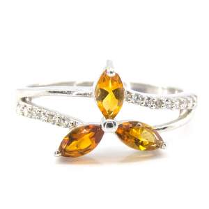 Серебряная кольцо 925 пробы 2,43 гр. с Мадейра цитринами с Мадашаскару и цирконами 0,99 карат Серебряная кольцо 925 пробы 2,43 гр. с Мадейра цитринами с Мадашаскару и цирконами 0,99 карат