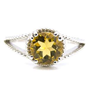 Серебряное кольцо 925 пробы 3,55 гр. с виски кварцем с США 1,65 карат Серебряное кольцо 925 пробы 3,55 гр. с виски кварцем с США 1,65 карат