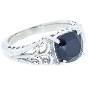 Серебряное кольцо 925 пробы 5,15 гр. с индийским ониксом и топазами 1,81 карат Серебряное кольцо 925 пробы 5,15 гр. с индийским ониксом и топазами 1,81 карат
