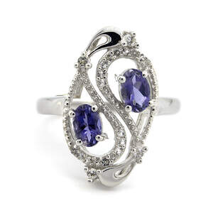 Серебряное кольцо 925 пробы 3,96 гр. с танзанийским иолитом и белыми топазами из США 1,01 карат