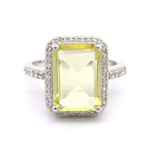 Серебряное кольцо 925 пробы 5,55 гр. с лимонным топазом и белыми топазами с США 6,35 карат