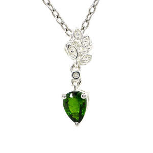 Срібна підвіска 925 проби 1,09 г з діопсидом Альберта класу SD та цирконами 0,77 карат