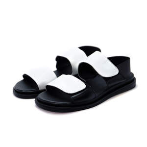 Босоніжки жіночі, білого кольору з натуральної шкіри