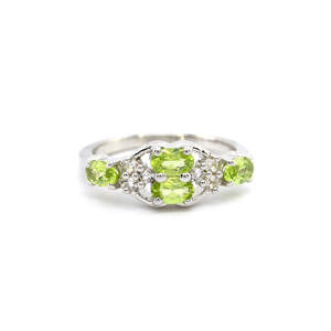 Срібна каблучка 925 проби 2,89 г з єгипетськими Перидотами та топазами з США 1,02 карат