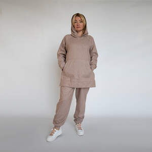 Спортивний костюм шоколадного кольору Спортивний костюм шоколадного кольору