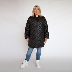 Куртка на синтепоні чорного кольору Куртка на синтепоні чорного кольору