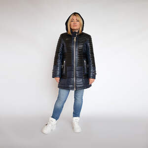 Жіноча куртка Casual чорного та синього кольорів з капюшоном