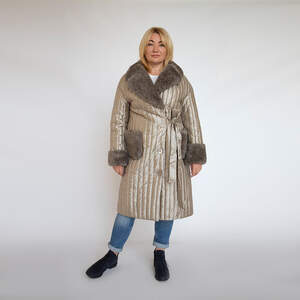 Жіноче пальто Metallic Gold з хутром Жіноче пальто Metallic Gold з хутром