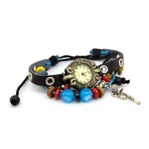 Часы с кварцевым механизмом с кожаным ремешком Часы с кварцевым механизмом с кожаным ремешком