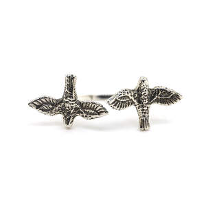 Серебряное кольцо 925 пробы 3,89 г Серебряное кольцо 925 пробы 3,89 г