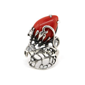 Серебряное кольцо 925 пробы 6,99 г с кораллом и цирконом 3,5 к Серебряное кольцо 925 пробы 6,99 г с кораллом и цирконом 3,5 к
