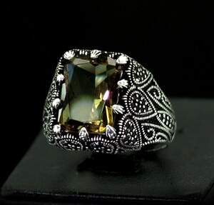 Срібна каблучка 925 проби 8,38 г з турецьким Султанітом АААА 4,81 карат Автор Уолес Чан