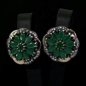 Срібні сережки 925 проби з золотом 375 проби 12,63 г Хризопразами та цирконами 10,22 карат Срібні сережки 925 проби з золотом 375 проби 12,63 г Хризопразами та цирконами 10,22 карат