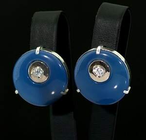 Срібні сережки 925 проби з золотом 375 проби 12,93 г з каменем Місяця та цирконами 8,24 карат Срібні сережки 925 проби з золотом 375 проби 12,93 г з каменем Місяця та цирконами 8,24 карат