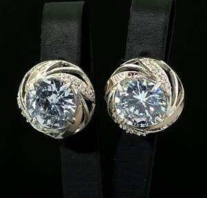 Срібні сережки 925 проби з золотом 375 проби 13,2 г з цирконами 7,02 карат Срібні сережки 925 проби з золотом 375 проби 13,2 г з цирконами 7,02 карат