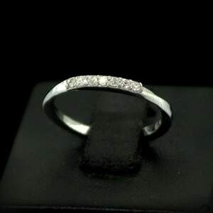 Срібна каблучка 925 проби 1,49 г з африканськими Діамантами VVS1 0,1 карат Срібна каблучка 925 проби 1,49 г з африканськими Діамантами VVS1 0,1 карат