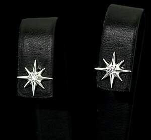 Срібні сережки 925 проби 1,26 г з Фіанітами 0,06 карат Срібні сережки 925 проби 1,26 г з Фіанітами 0,06 карат