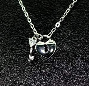 Срібне кольє 925 проби 1,75 г з Фіанітом 0,1 карат Срібне кольє 925 проби 1,75 г з Фіанітом 0,1 карат