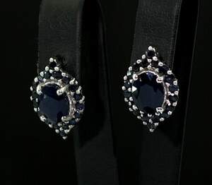 Серебряные серьги 925 пробы 5,65 г со шри-ланкийскими Сапфірами класса АААА 3,57 карат Серебряные серьги 925 пробы 5,65 г со шри-ланкийскими Сапфірами класса АААА 3,57 карат