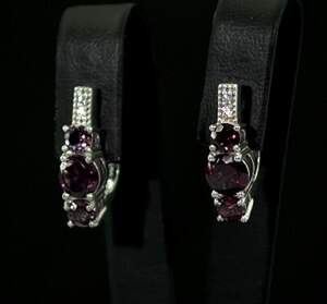 Серебряные серьги 925 пробы 5,01 г с кенийскими Родолиты и фианитами 3,4 карат Серебряные серьги 925 пробы 5,01 г с кенийскими Родолиты и фианитами 3,4 карат