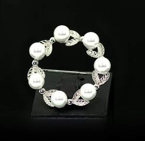 Срібна брошка 925 проби 10,12 г з Перлинами 11,33 карат
