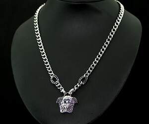 Кольє з родієвим напиленнямз чорними цирконами, репліка Versace Кольє з родієвим напиленнямз чорними цирконами, репліка Versace