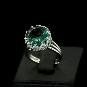 Кольцо у срібному покрытии з Аквамарином Нано и цирконами 3,44 карат Кольцо у срібному покрытии з Аквамарином Нано и цирконами 3,44 карат