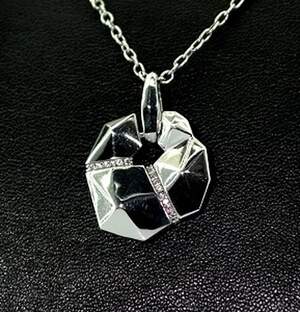 Срібна підвіска 925 проби 2,43 г з білими цирконами 0,15 карат