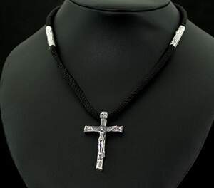 Кольє зі срібною підвіскою-хрестиком 925 проби 31,9 г, 70 см