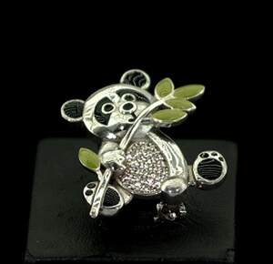 Срібна брошка 925 проби 5,3 г з цирконами та емаллю 0,7 карат