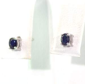 Серебряные серьги 925 пробы 0,75 гр. с голубыми шри-ланкийскими Сапфирами класса АААА и топазами из США 0,47 карат Серебряные серьги 925 пробы 0,75 гр. с голубыми шри-ланкийскими Сапфирами класса АААА и топазами из США 0,47 карат