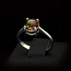 Серебряное кольцо 925 пробы 2,17 г с Аметрином 1,95 карат