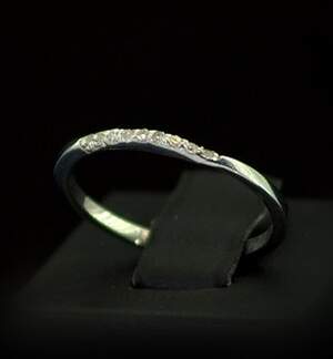 Серебряное кольцо 925 пробы 1,21 г с Діамантами Кр 57 4/5 0.07 карат Серебряное кольцо 925 пробы 1,21 г с Діамантами Кр 57 4/5 0.07 карат