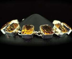 Браслет у срібносу покритті з Імператорськими топазами 34,52 г 20+3 см Браслет у срібносу покритті з Імператорськими топазами 34,52 г 20+3 см