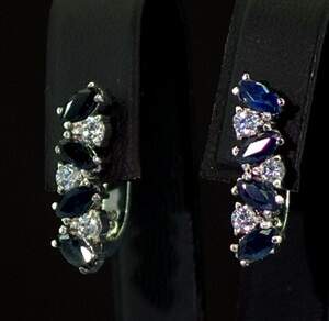 Срібні сережки 925 проби 4,16 г зі шрі-ланкійськими Сапфірами класу AAAA та фіанітами 1,99 карат Срібні сережки 925 проби 4,16 г зі шрі-ланкійськими Сапфірами класу AAAA та фіанітами 1,99 карат