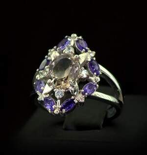 Срібна каблучка 925 проби 5,53 г з болівійським Аметрином, бразильськими аметистами та фіанітами 3,37 карат