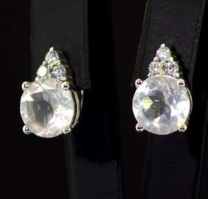 Срібні сережки 925 проби 6,62 г з рожевими Кварцами та фіанітами 7,07 карат Срібні сережки 925 проби 6,62 г з рожевими Кварцами та фіанітами 7,07 карат