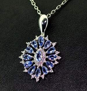 Срібна підвіска 925 проби 3,92 г з Танзанітами класу АААА та топазами зі США 3,04 карат