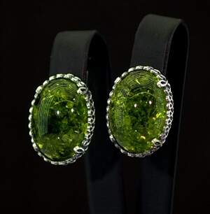 Срібні сережки 925 проби 9,69 г з зеленим Бурштином 14 карат Срібні сережки 925 проби 9,69 г з зеленим Бурштином 14 карат
