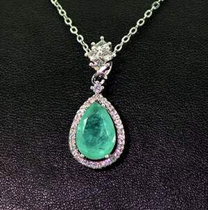 Кольє у срібному покритті з Турмаліном Параїба та цирконами 4,79 карат Кольє у срібному покритті з Турмаліном Параїба та цирконами 4,79 карат