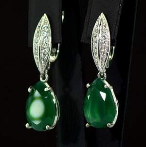 Срібні сережки 925 проби 7,07 з зеленими Агатами та фіанітами 9,33 карат