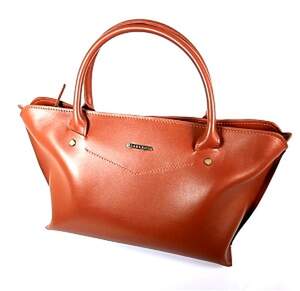 Жіноча сумка Blanknote з натуральної шкіри коньячного кольору Жіноча сумка Blanknote з натуральної шкіри коньячного кольору