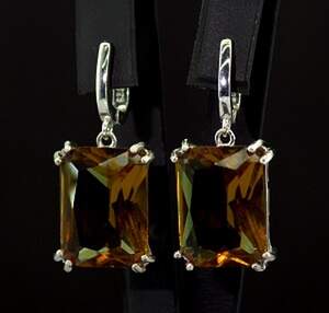 Срібні сережки 925 проби 17,28 г з турецькими Султанітами класу АААА 34,5 карат Срібні сережки 925 проби 17,28 г з турецькими Султанітами класу АААА 34,5 карат