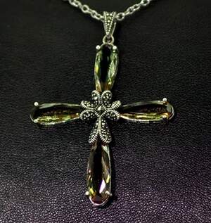 Срібна підвіска 925 проби 5,51 г з турецькими Султанітами AAAA та марказитами 6,5 карат