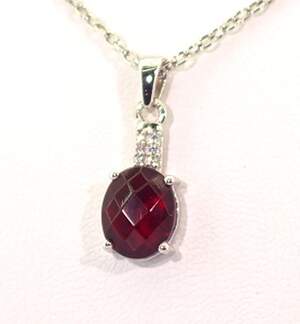 Серебряная подвеска 925 пробы 1,46 г с мозамбикским Гранатом и цирконами 2,29 карат Серебряная подвеска 925 пробы 1,46 г с мозамбикским Гранатом и цирконами 2,29 карат