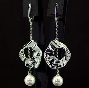 Срібні сережки 925 проби 7,1 г з Перлинами 2 карат Срібні сережки 925 проби 7,1 г з Перлинами 2 карат