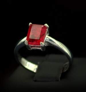 Срібна каблучка 925 проби 2,9 г з Турмаліном Рубелітом 1,21 карат