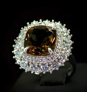 Срібна каблучка 925 проби 7,86 г з турецьким Султанітом класу АААА та цирконами 6,11 карат